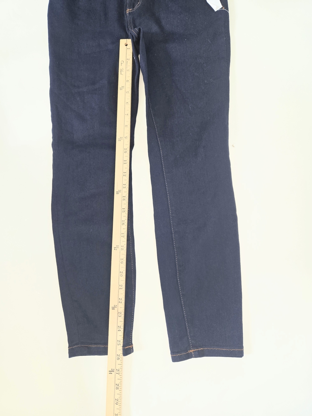 Tahari Dark Indigo Skinny Jeans- Double Button Women Size 4 NWT - Picture 6 of 13
